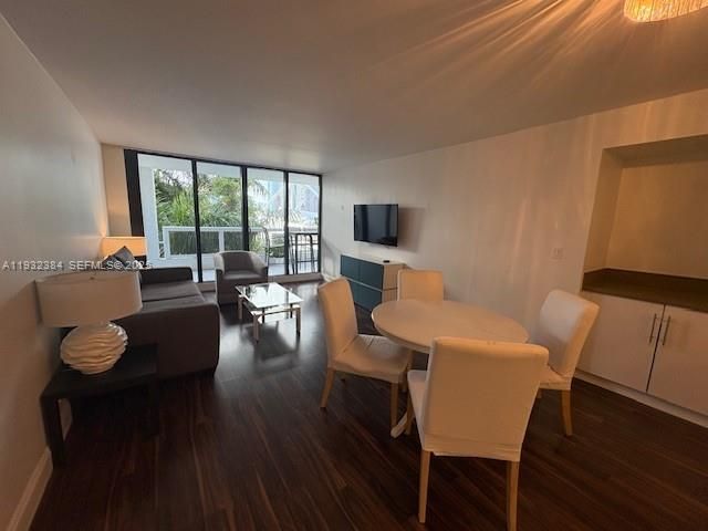 En Renta: $3,200 (1 camas, 1 baños, 985 Pies cuadrados)