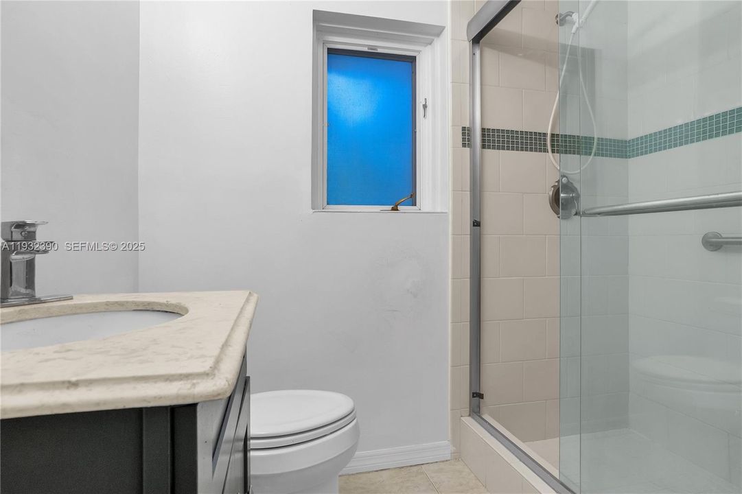 待售: $950,000 (4 贝兹, 4 浴室, 2191 平方英尺)