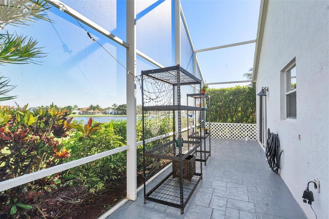 На продажу: $625,000 (3 спален, 2 ванн, 1659 Квадратных фут)