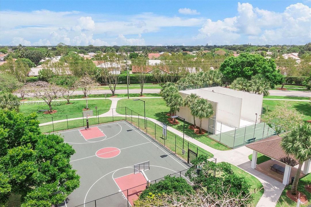 Basketball and Racquet Ball Courts, Picnic area