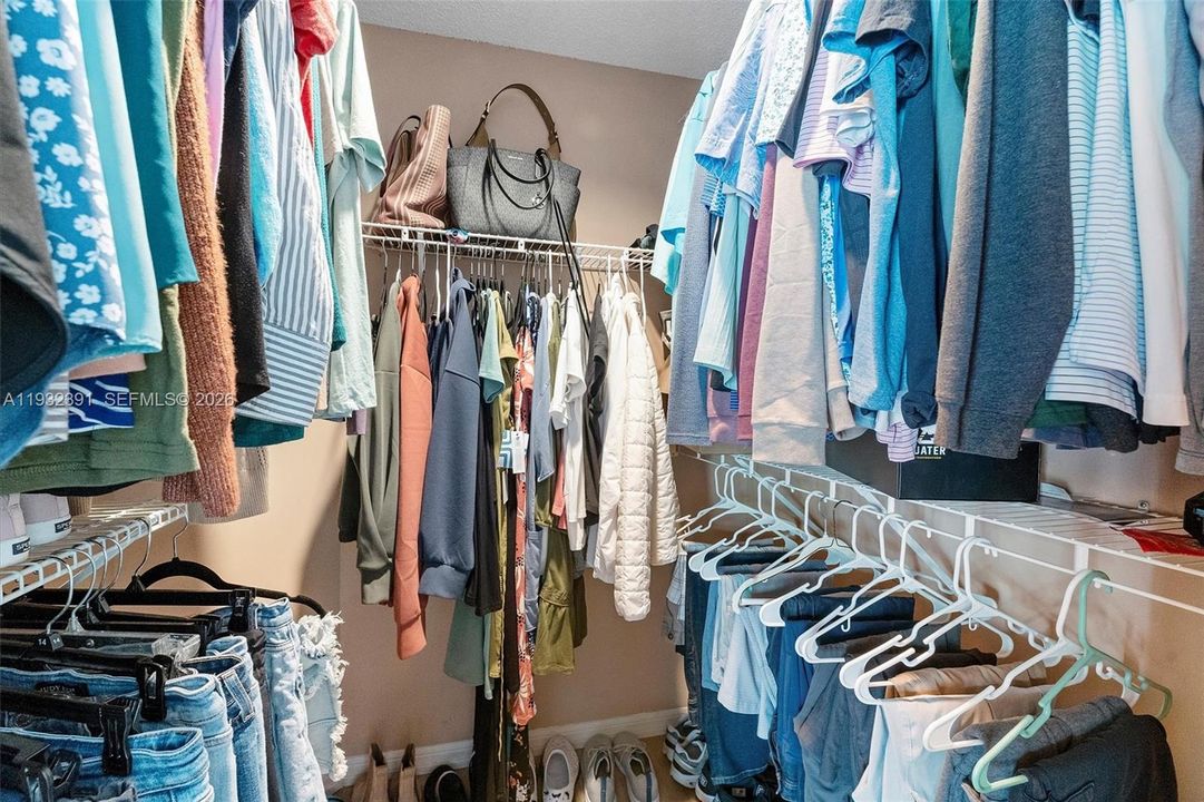 На продажу: $625,000 (3 спален, 2 ванн, 1659 Квадратных фут)