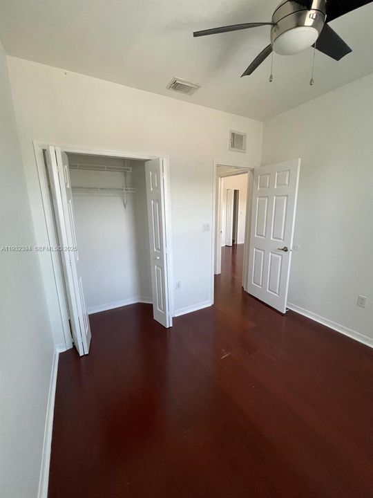 For Rent: $2,900 (3 beds, 2 baths, 1452 Square Feet)