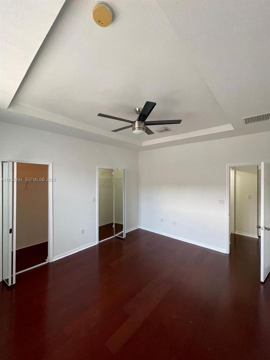 For Rent: $2,900 (3 beds, 2 baths, 1452 Square Feet)