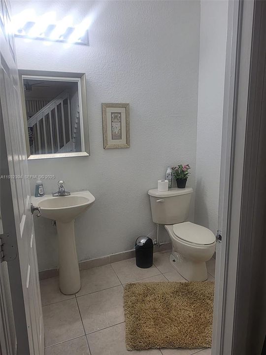For Rent: $2,900 (3 beds, 2 baths, 1452 Square Feet)