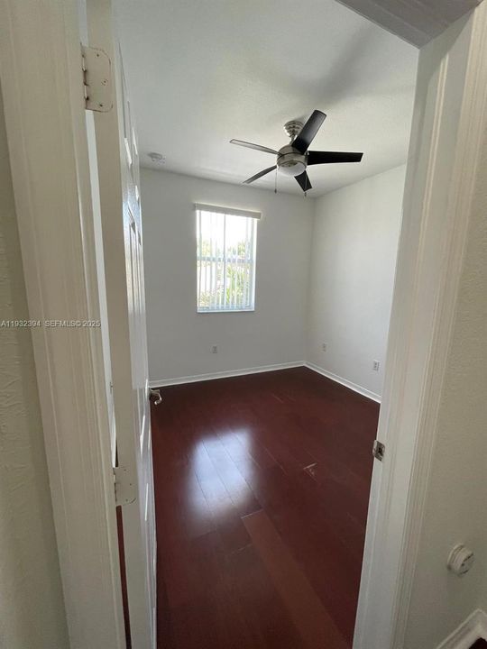 For Rent: $2,900 (3 beds, 2 baths, 1452 Square Feet)