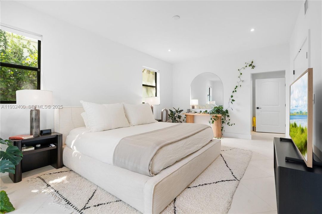 В аренду: $15,000 (3 спален, 3 ванн, 2289 Квадратных фут)