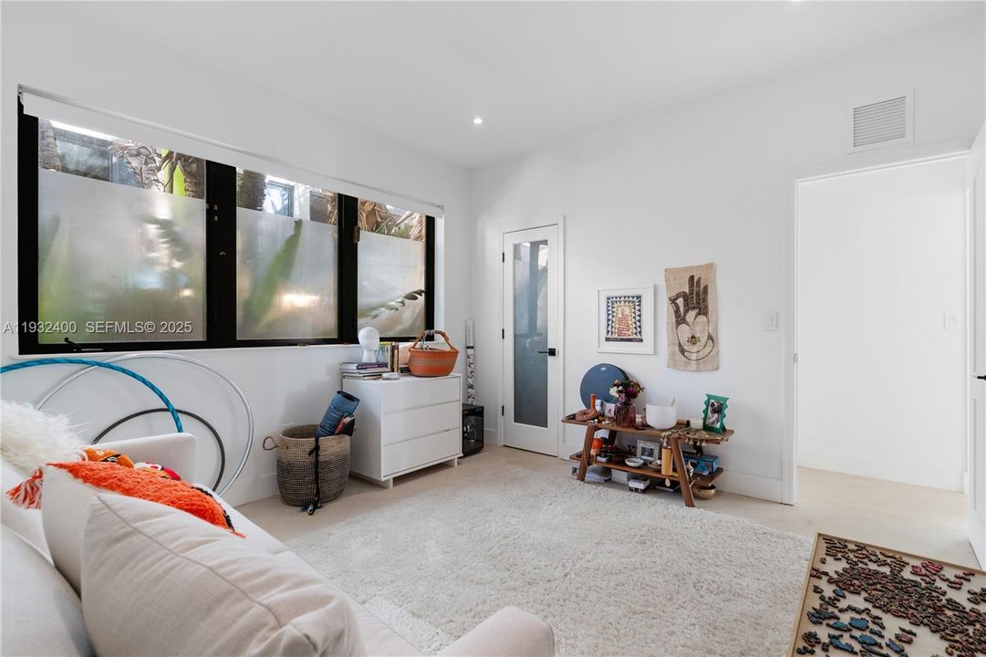 В аренду: $15,000 (3 спален, 3 ванн, 2289 Квадратных фут)