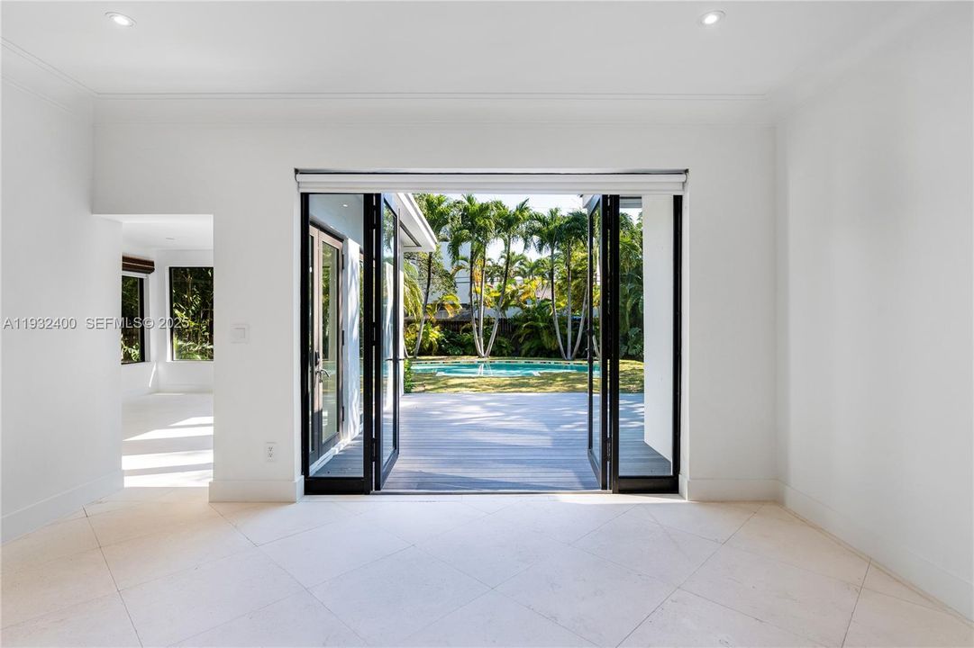 En Renta: $15,000 (3 camas, 3 baños, 2289 Pies cuadrados)