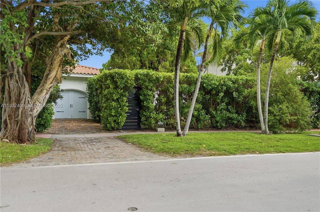 En Renta: $15,000 (3 camas, 3 baños, 2289 Pies cuadrados)