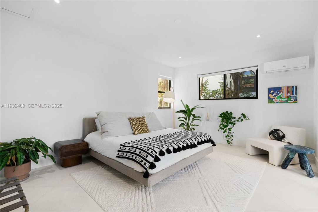 В аренду: $15,000 (3 спален, 3 ванн, 2289 Квадратных фут)