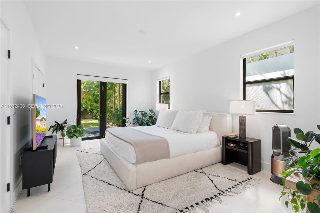 В аренду: $15,000 (3 спален, 3 ванн, 2289 Квадратных фут)