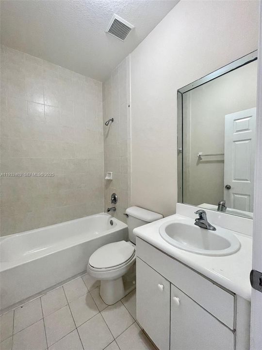 В аренду: $2,500 (3 спален, 2 ванн, 1540 Квадратных фут)