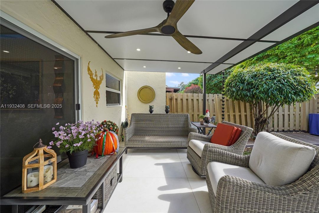 En Renta: $3,650 (3 camas, 2 baños, 1565 Pies cuadrados)