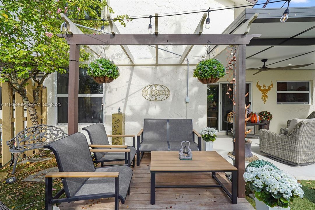 En Renta: $3,650 (3 camas, 2 baños, 1565 Pies cuadrados)