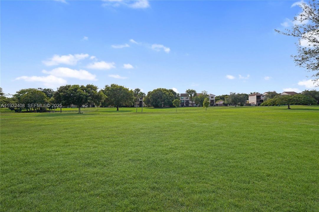 En Renta: $3,650 (3 camas, 2 baños, 1565 Pies cuadrados)