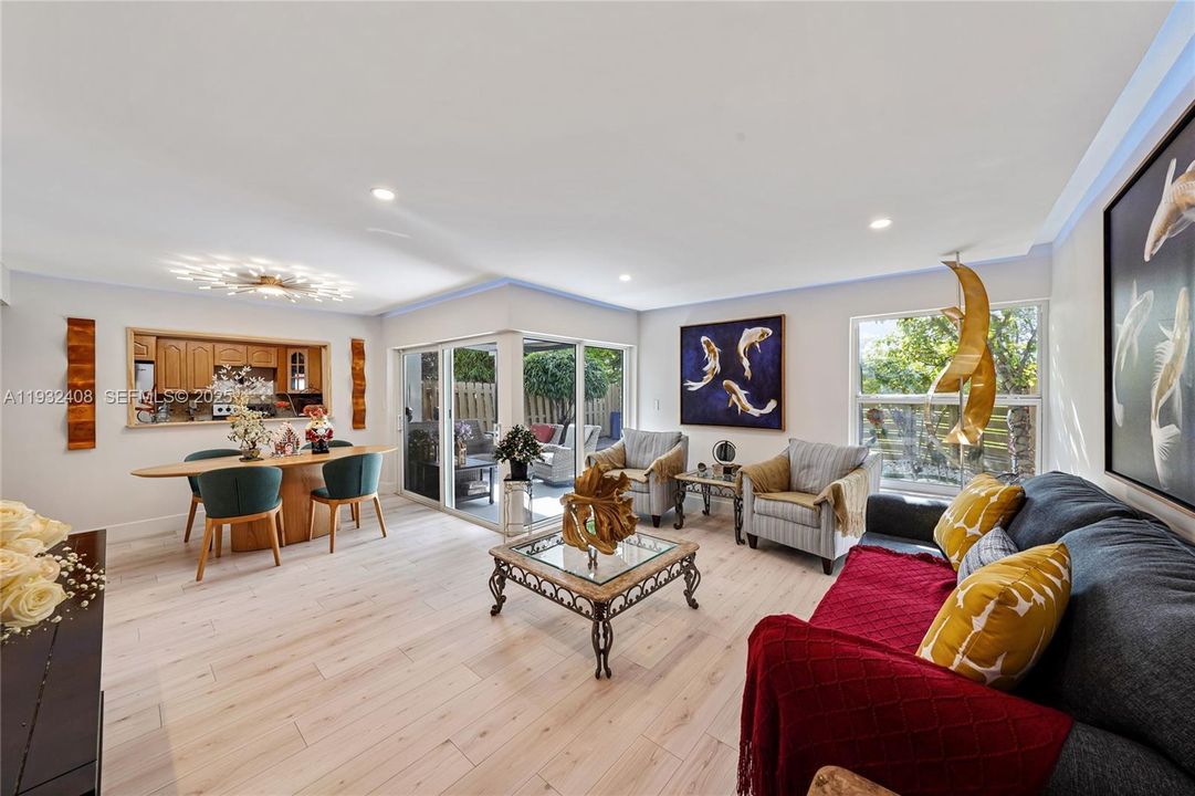 En Renta: $3,650 (3 camas, 2 baños, 1565 Pies cuadrados)