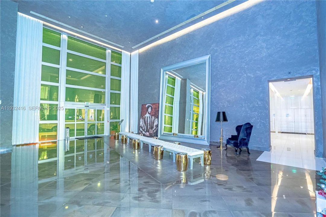 出租: $9,500 (3 贝兹, 2 浴室, 1870 平方英尺)