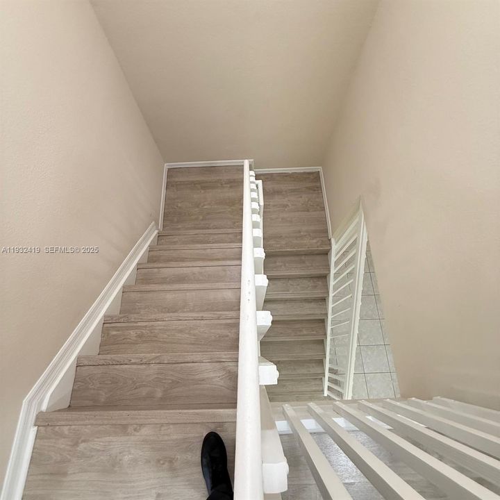 出租: $3,200 (3 贝兹, 2 浴室, 1770 平方英尺)