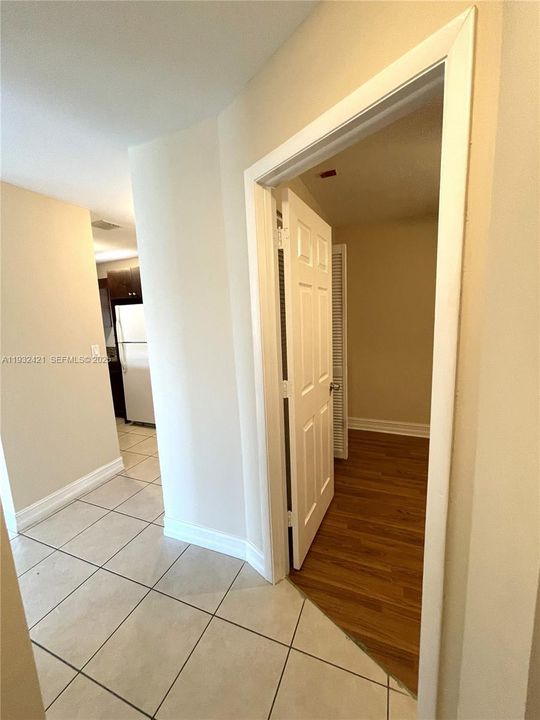 En Renta: $1,800 (2 camas, 2 baños, 840 Pies cuadrados)