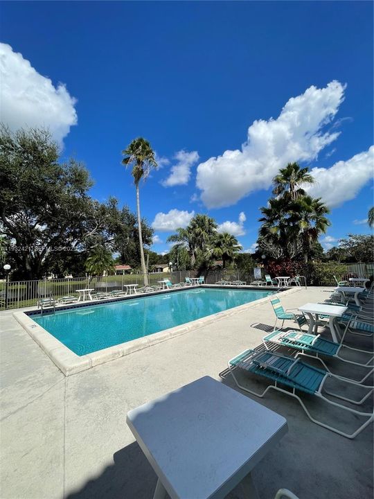 En Renta: $1,800 (2 camas, 2 baños, 840 Pies cuadrados)