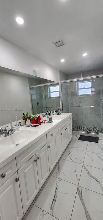 出租: $3,800 (4 贝兹, 2 浴室, 1413 平方英尺)