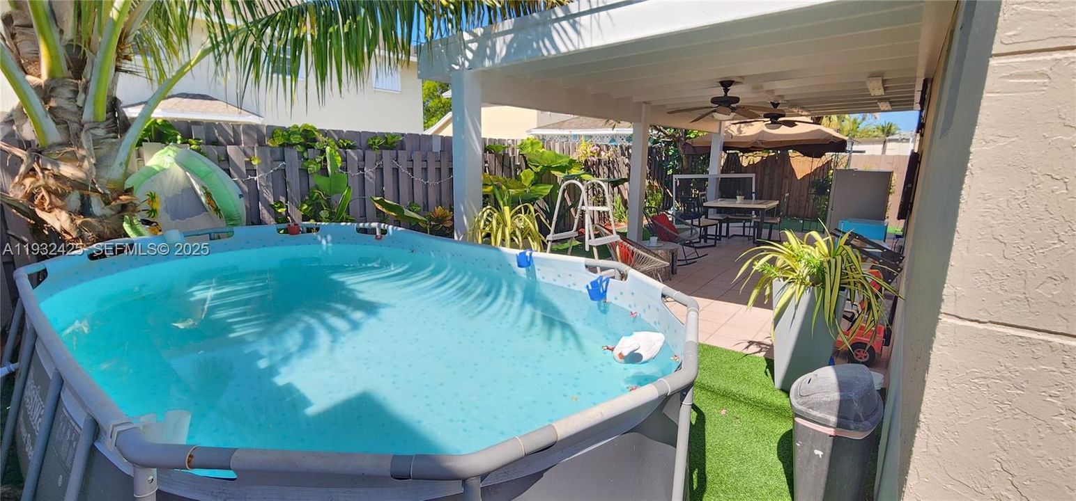 出租: $3,800 (4 贝兹, 2 浴室, 1413 平方英尺)