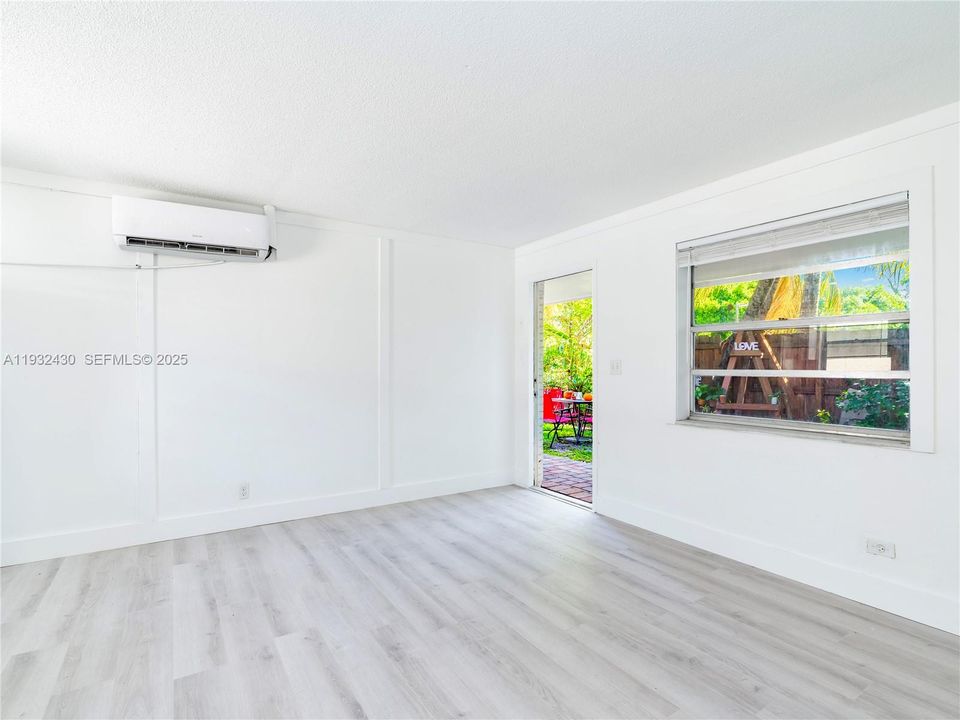 En Renta: $1,750 (1 camas, 1 baños, 1913 Pies cuadrados)