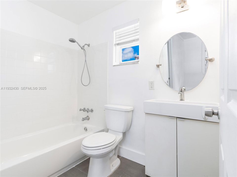 En Renta: $1,750 (1 camas, 1 baños, 1913 Pies cuadrados)