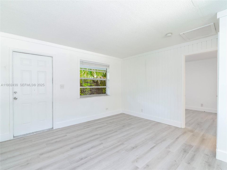 En Renta: $1,750 (1 camas, 1 baños, 1913 Pies cuadrados)