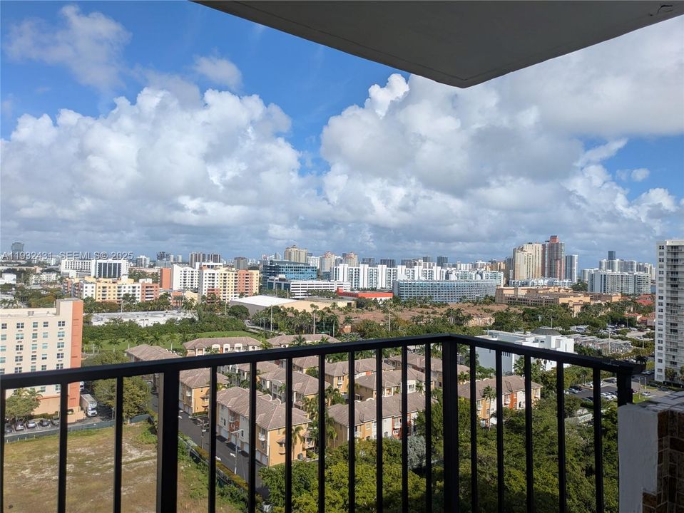 En Venta: $189,000 (1 camas, 1 baños, 887 Pies cuadrados)