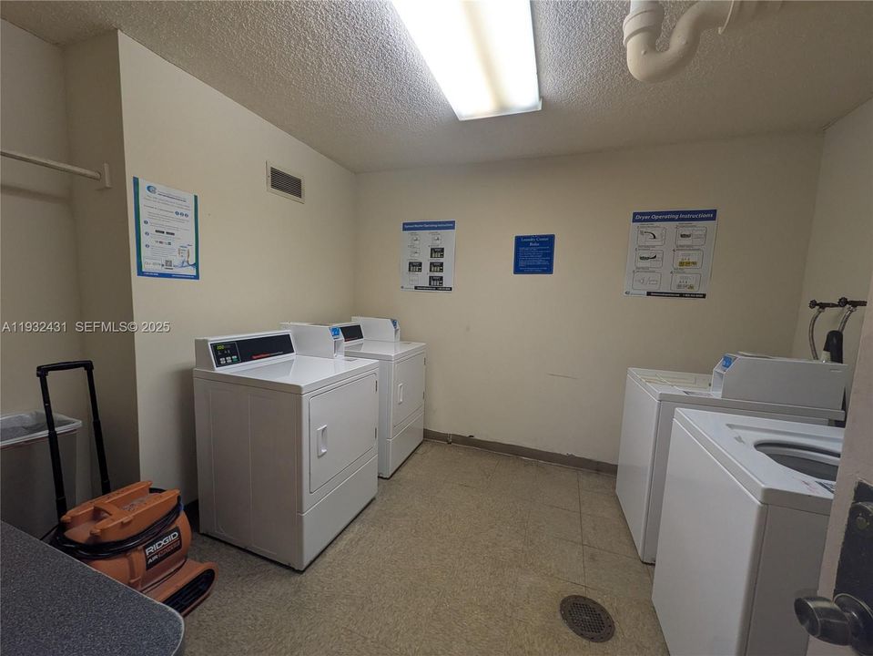 En Venta: $189,000 (1 camas, 1 baños, 887 Pies cuadrados)