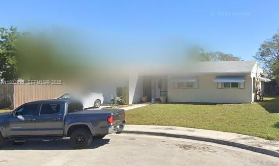 Active With Contract: $485,000 (3 beds, 2 baths, 1468 Square Feet)