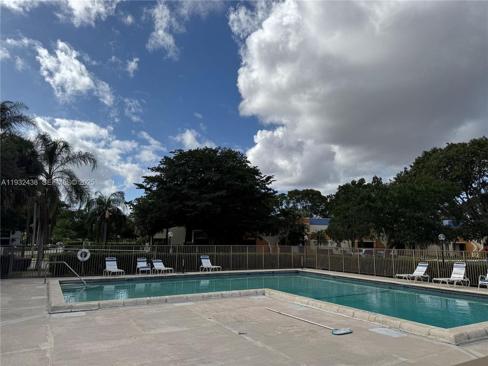 En Renta: $2,800 (3 camas, 2 baños, 1228 Pies cuadrados)