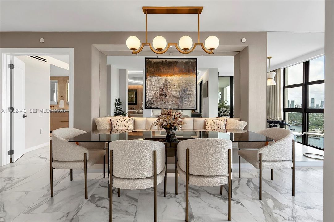 For Sale: $1,995,000 (2 beds, 2 baths, 1440 Square Feet)