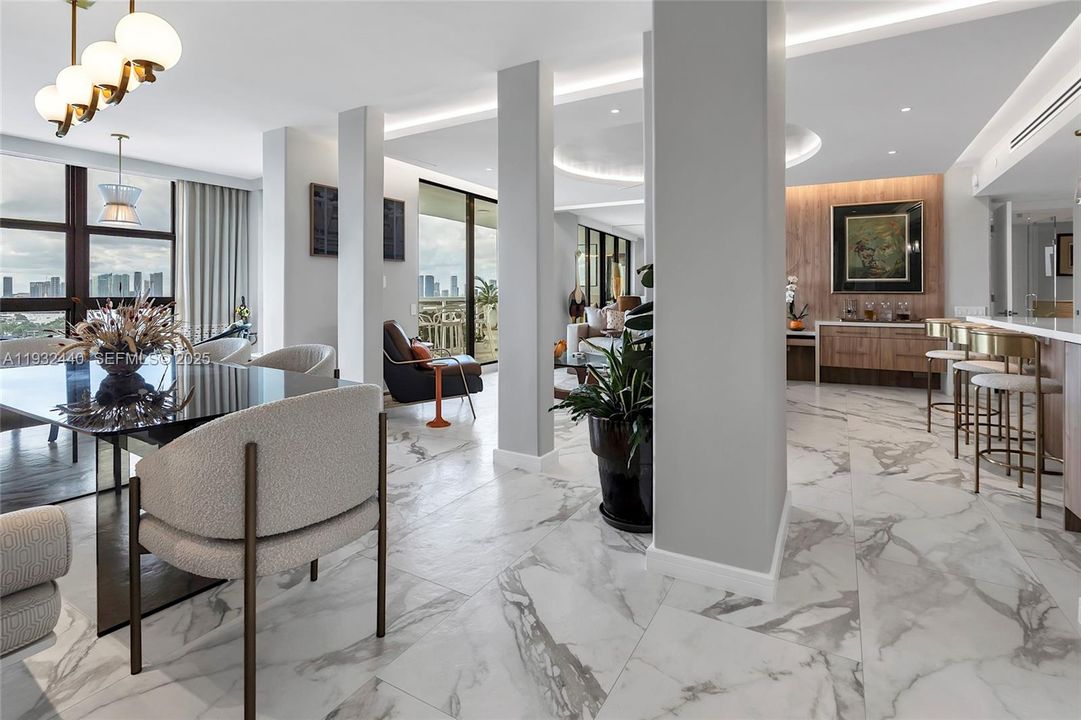 For Sale: $1,995,000 (2 beds, 2 baths, 1440 Square Feet)