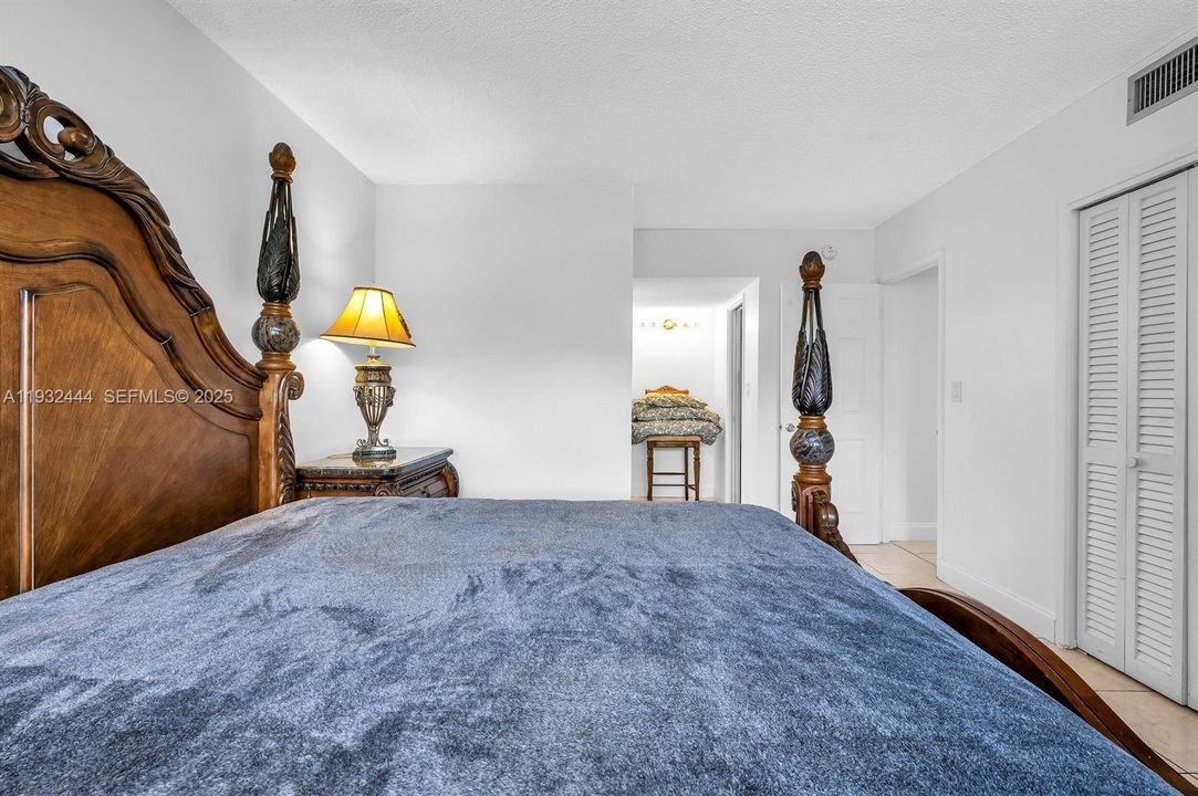 出租: $2,500 (2 贝兹, 2 浴室, 1064 平方英尺)