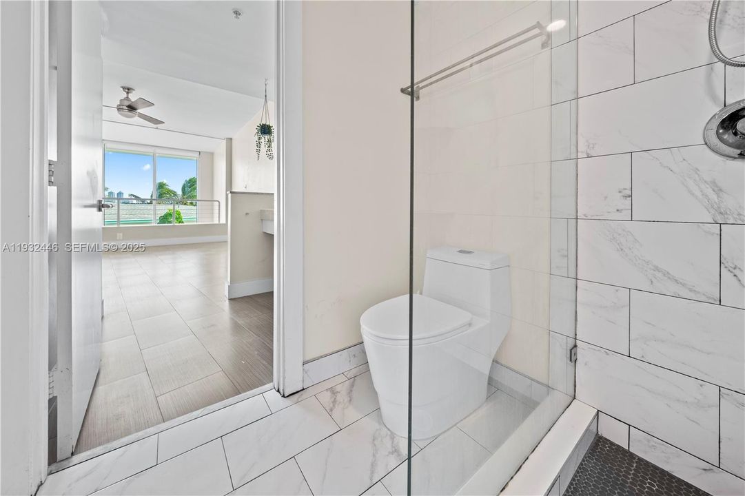 出租: $3,950 (2 贝兹, 2 浴室, 1410 平方英尺)