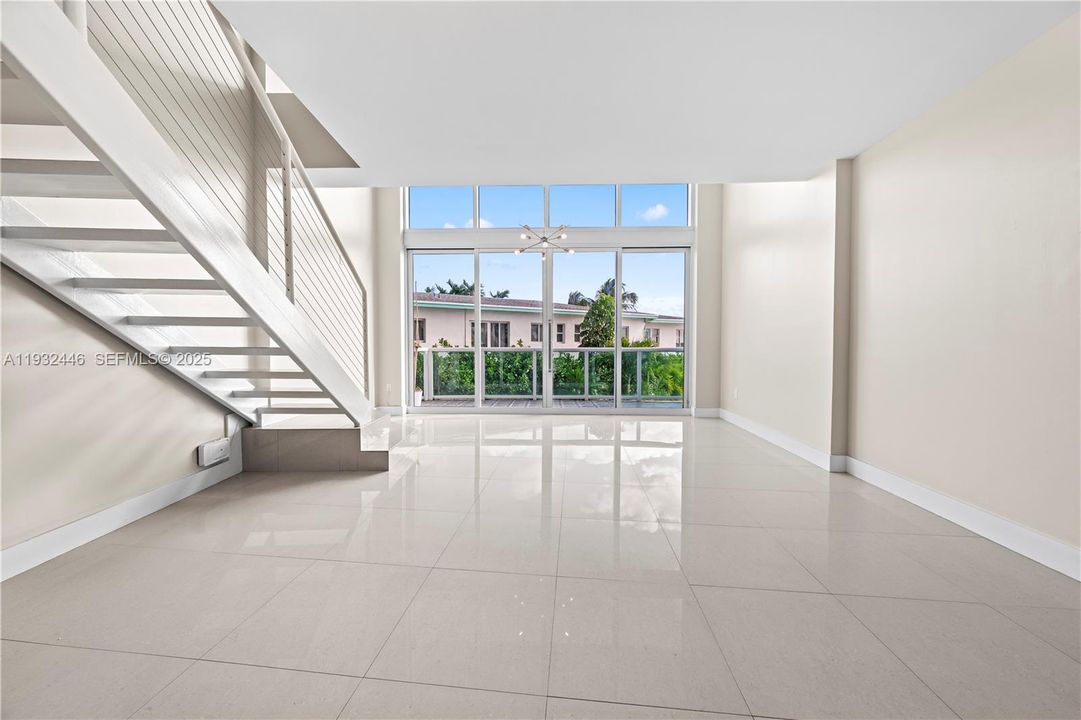 出租: $3,950 (2 贝兹, 2 浴室, 1410 平方英尺)