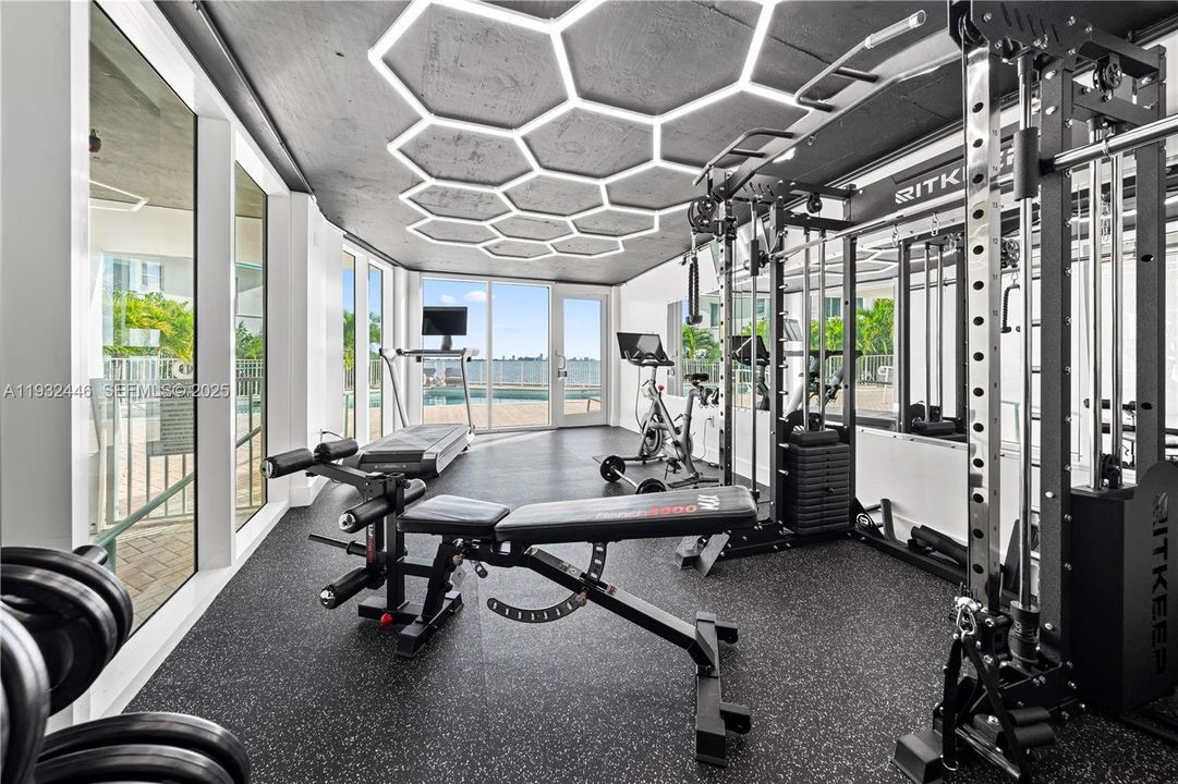 出租: $3,950 (2 贝兹, 2 浴室, 1410 平方英尺)