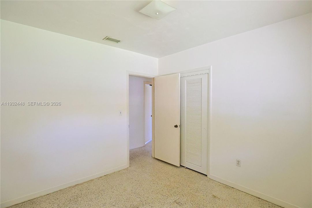 Под контрактом: $1,250,000 (3 спален, 2 ванн, 1480 Квадратных фут)