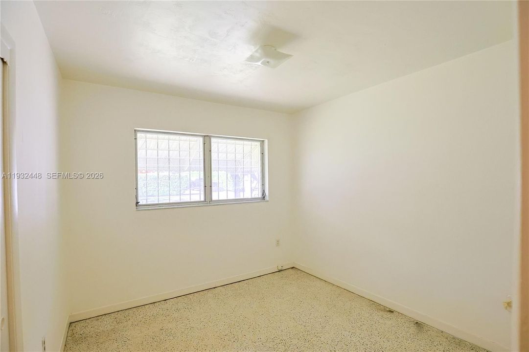 Под контрактом: $1,250,000 (3 спален, 2 ванн, 1480 Квадратных фут)