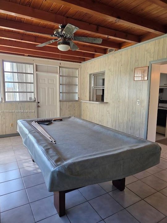 : $1,250,000 (3 beds, 2 baths, 1480 Square Feet)