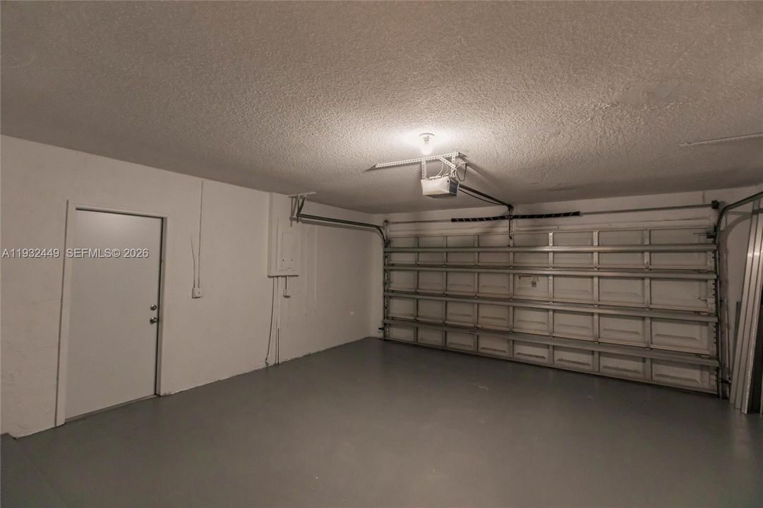 На продажу: $499,900 (3 спален, 2 ванн, 2056 Квадратных фут)