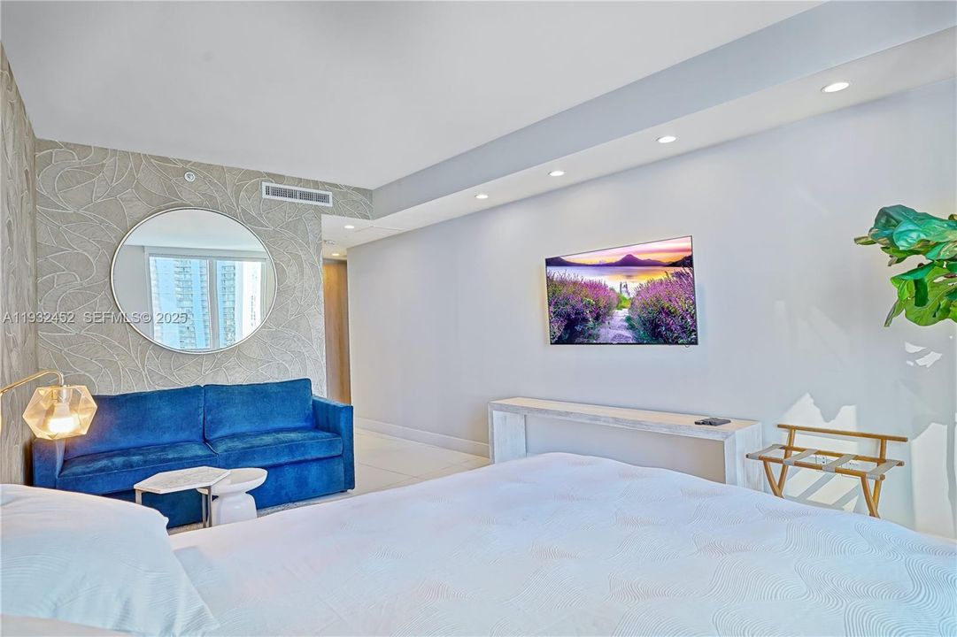 For Rent: $8,500 (2 beds, 2 baths, 1784 Square Feet)