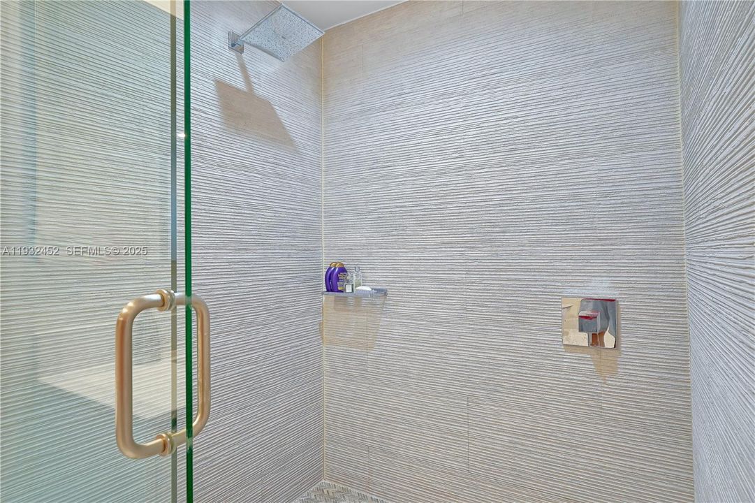 For Rent: $8,500 (2 beds, 2 baths, 1784 Square Feet)