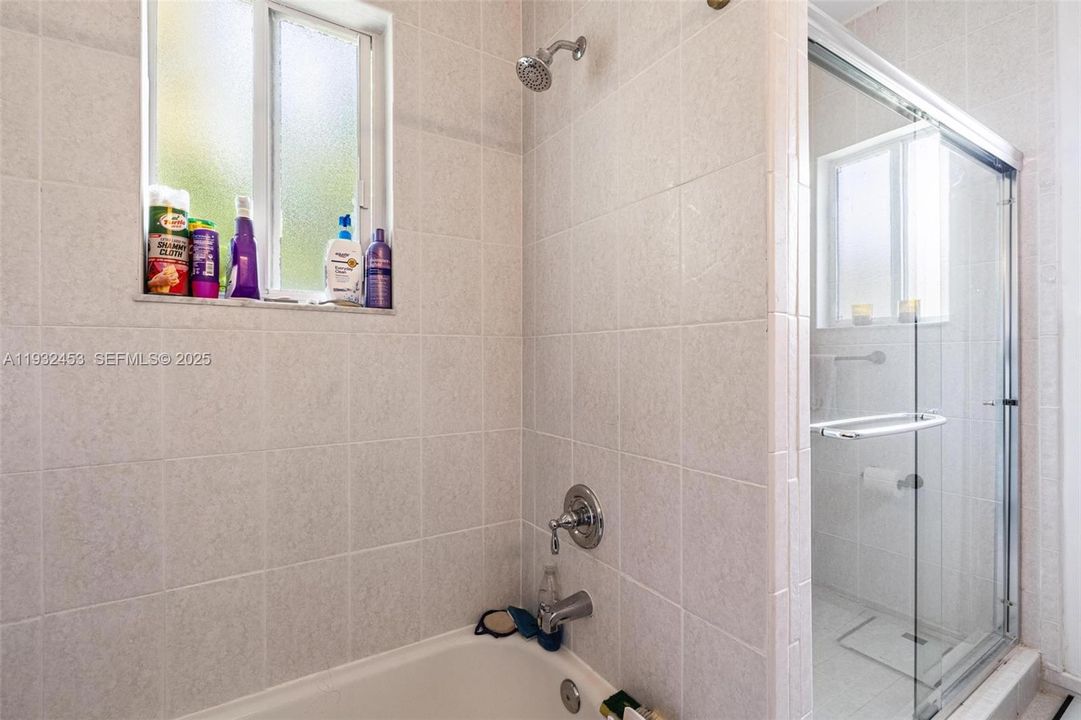 For Sale: $485,000 (4 beds, 2 baths, 1762 Square Feet)