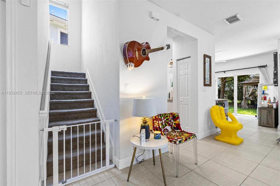 For Sale: $485,000 (4 beds, 2 baths, 1762 Square Feet)