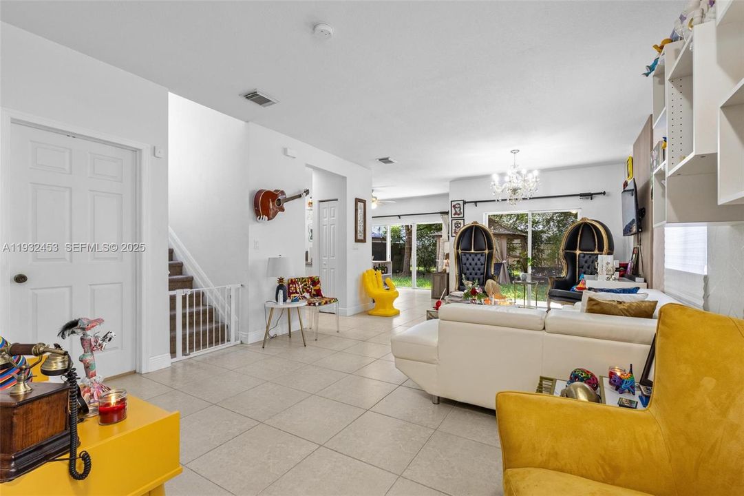 For Sale: $485,000 (4 beds, 2 baths, 1762 Square Feet)