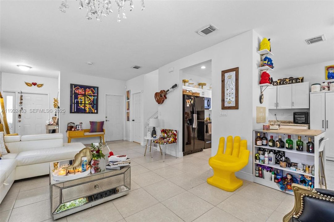 For Sale: $485,000 (4 beds, 2 baths, 1762 Square Feet)