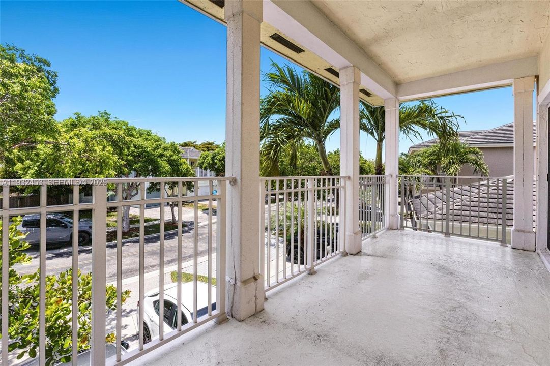 For Sale: $485,000 (4 beds, 2 baths, 1762 Square Feet)